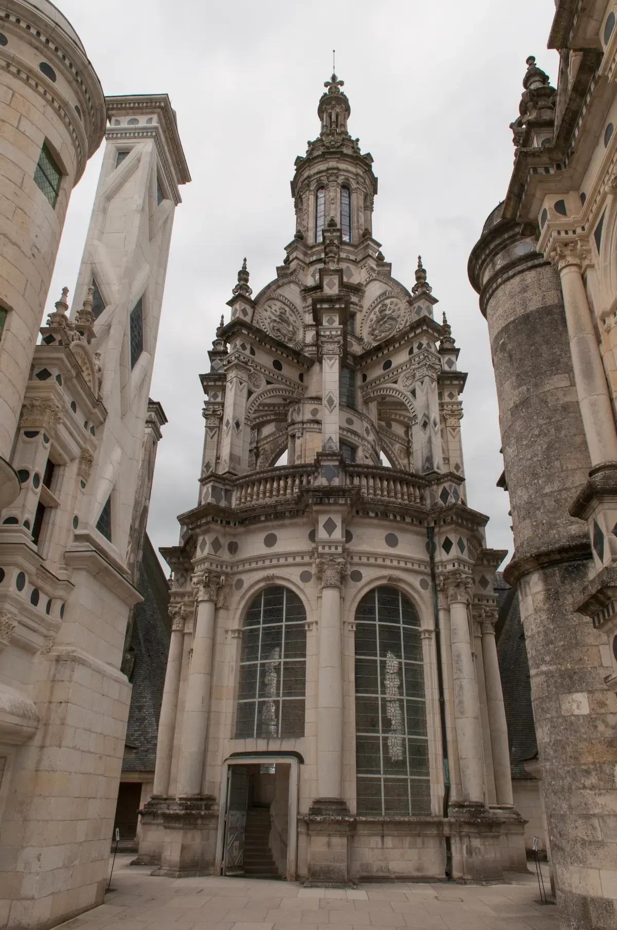 The Chateau de Chambord in the Loire Valley, a stop to plan around a Loire Valley castles tour
