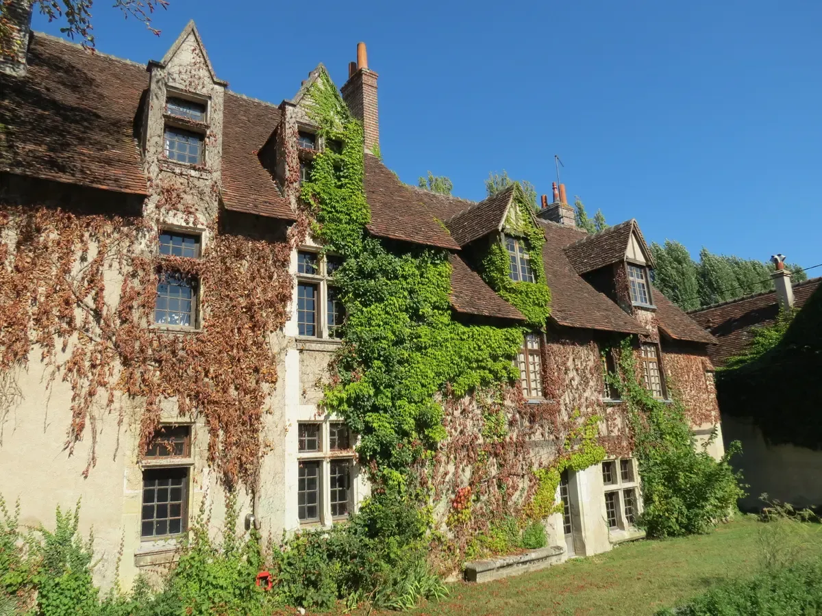 The Clos Lucé manor in Amboise, Leonardo da Vinci's last home, near a Loire Valley castles tour route