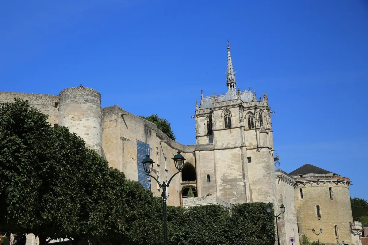 Chapelle Saint-Hubert and ramparts of Château d'Amboise, Loire Valley castles tour